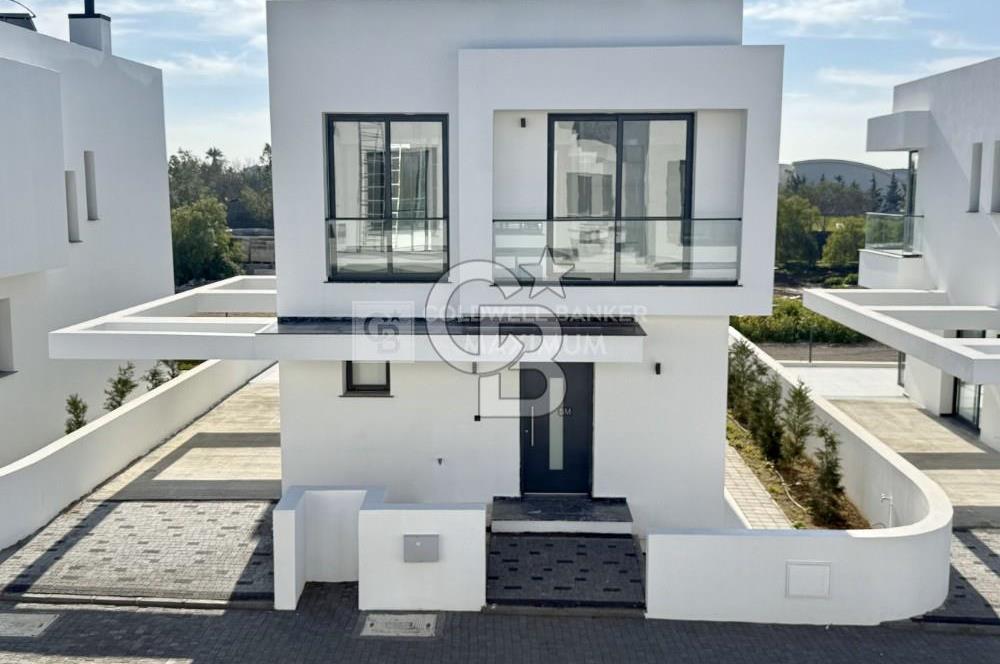 Lefkoşa Gönyeli Bölgesinde Türk Koçanlı Modern Tasarım 3+1 Satılık Villa