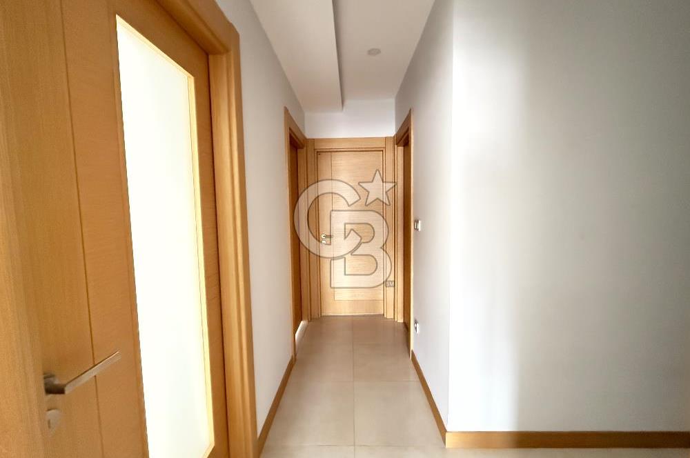 Kartal Karlıktepe de Royal Garden Sitesi nde Satılık 2 + 1 Daire