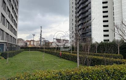 Kartal Karlıktepe de Royal Garden Sitesi nde Satılık 2 + 1 Daire