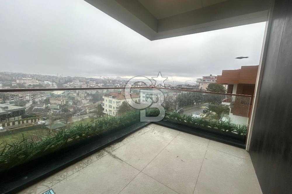 Çengelköy'de boğaz manzaralı, balkonlu 4+1 165 m2 lüks daire