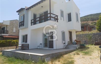  Karaburun Mordoğan da Denize Sıfır Satılık Müstakil Villa