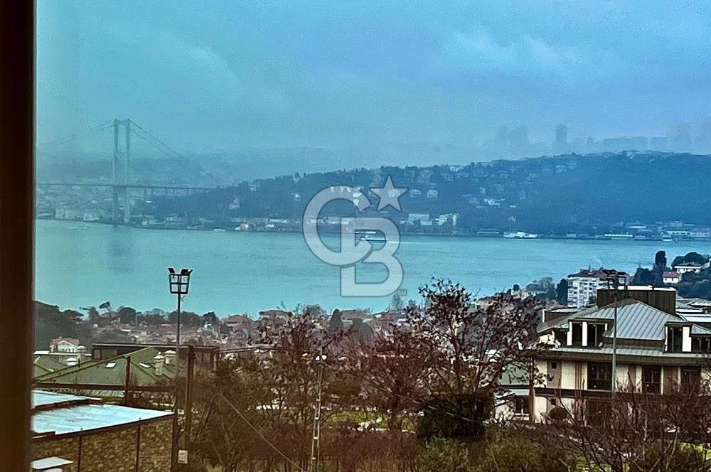 Çengelköy'de boğaza nazır 165 m2 balkonlu lüks daire