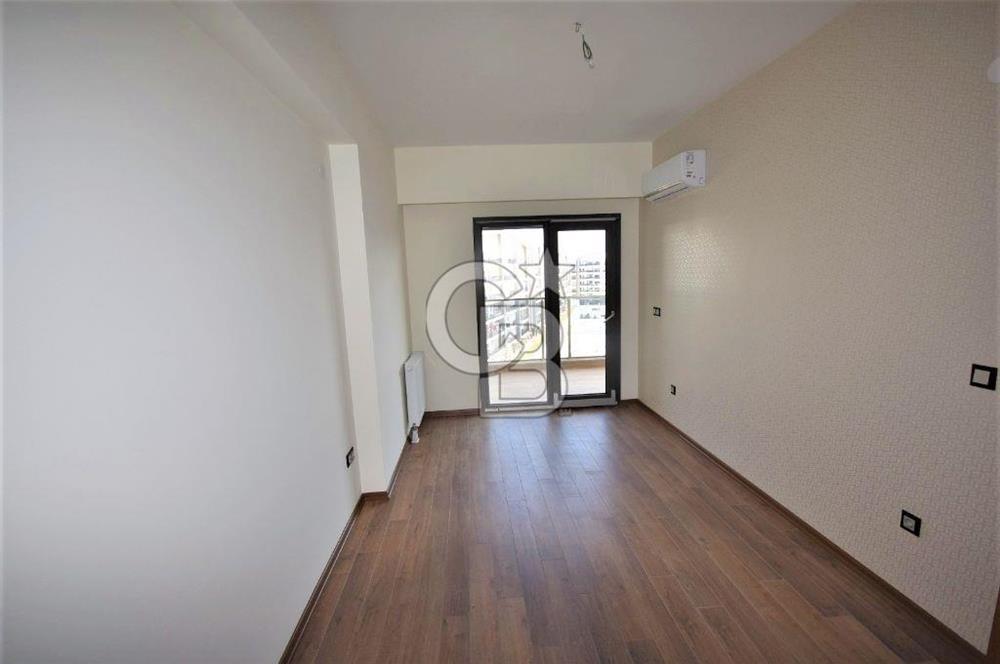 Park Yaşam Ataşehir' de Kiralık 2+1 Havuz Gören Daire