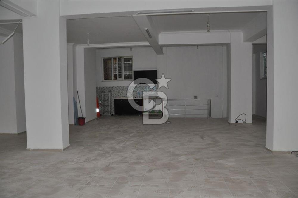 Karaman Salı Pazarı Yakını Geniş Kiralık Dükkan