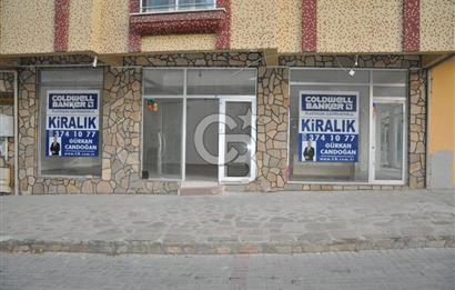 Karaman Salı Pazarı Yakını Geniş Kiralık Dükkan