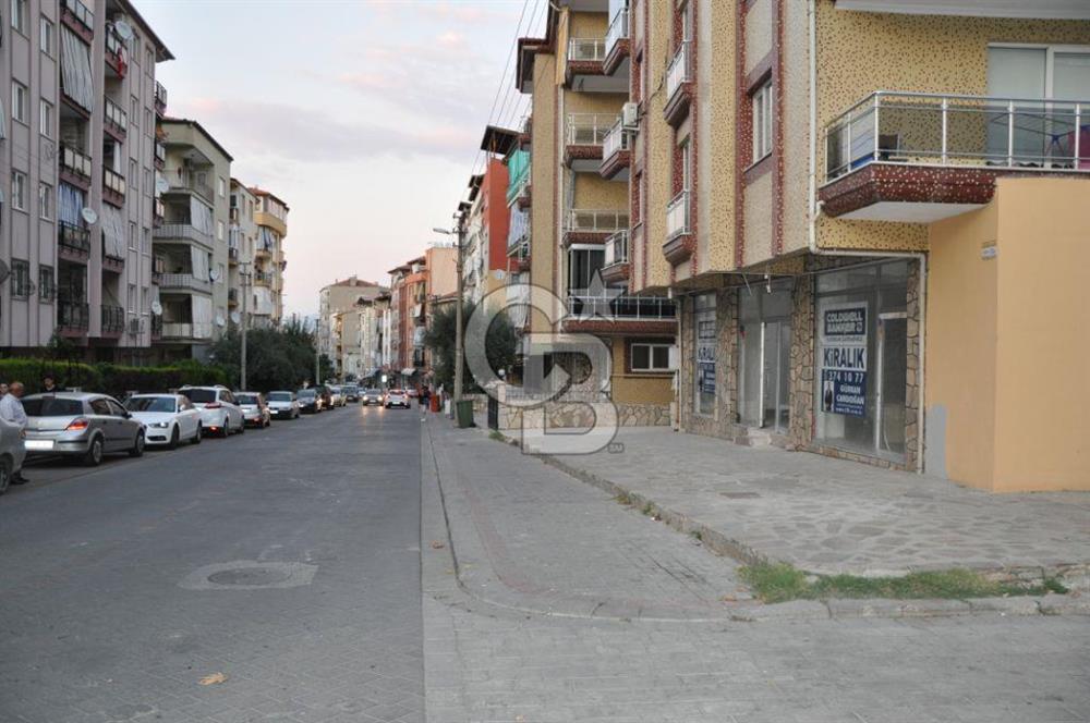 Karaman Salı Pazarı Yakını Geniş Kiralık Dükkan