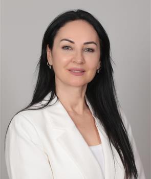 Funda Yalçın