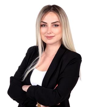 Ezgi Efe