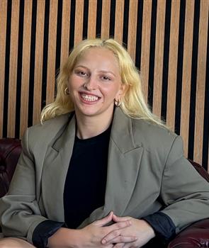 Eylül Yağmur ÇİLİNGİR