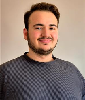 Emirhan Daut