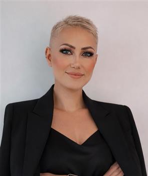 Nükhet Dursun