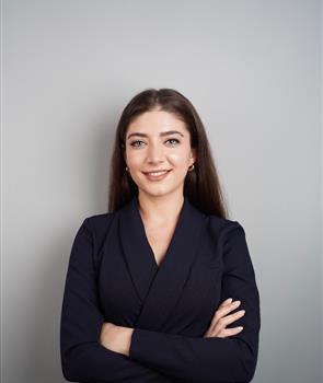 Büşra Minaz