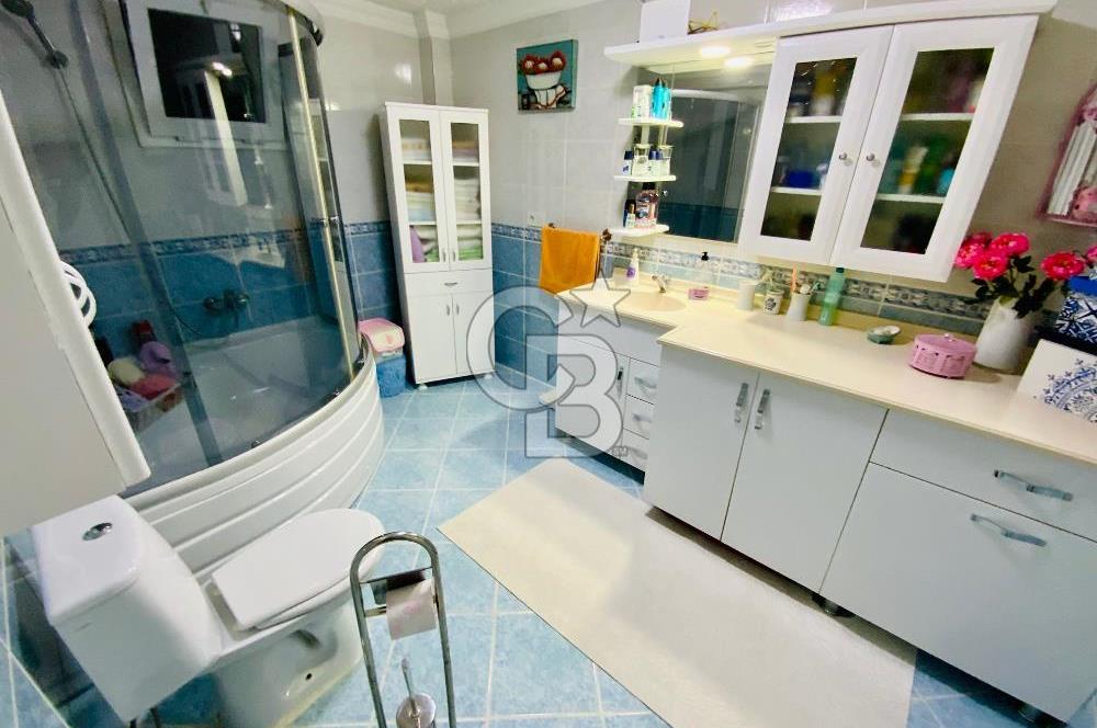 Beylikdüzü Adnan Kahveci Mah. Tadilatlı 185 m2 Satılık 3+1 Daire
