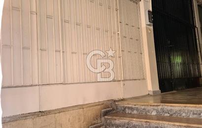 Kasımpaşa Hicret Pasajında Kiralık Girişte İlk Dükkan