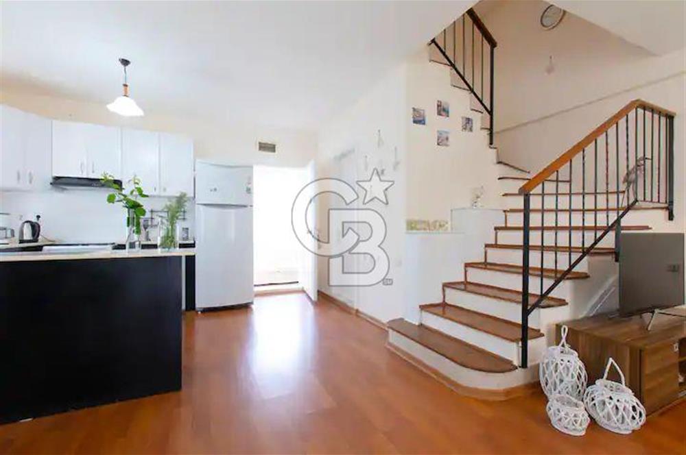 ESKİFOÇA SİTE İÇİ FULL EŞYALI FERAH 4 MEVSİMLİK KİRALIK VİLLA