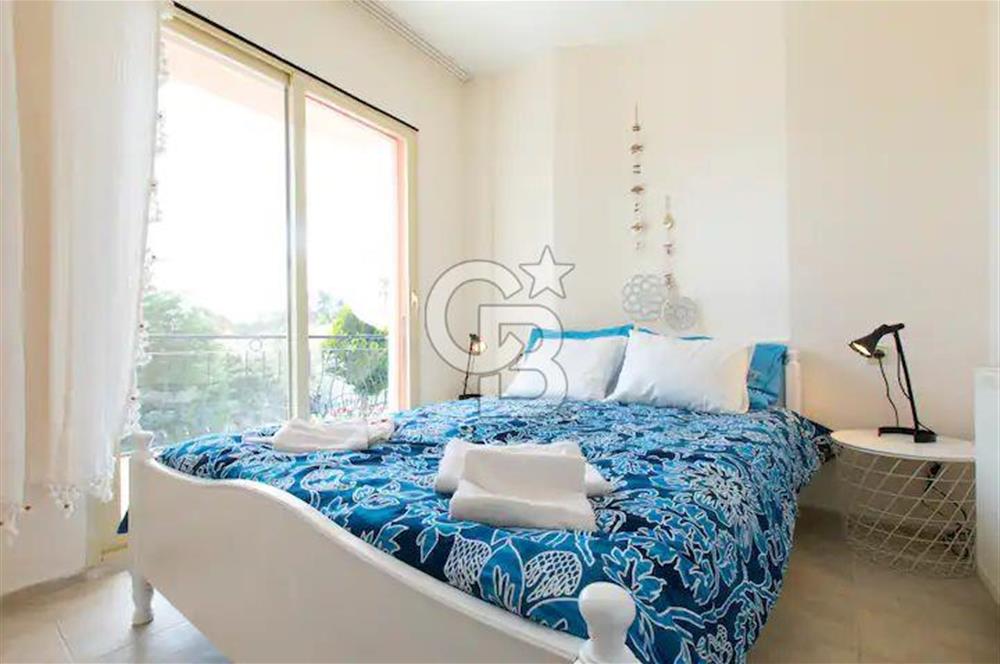 ESKİFOÇA SİTE İÇİ FULL EŞYALI FERAH 4 MEVSİMLİK KİRALIK VİLLA