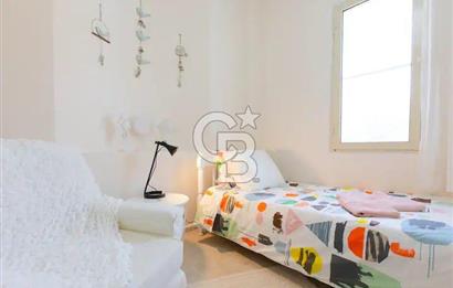 ESKİFOÇA SİTE İÇİ FULL EŞYALI FERAH 4 MEVSİMLİK KİRALIK VİLLA