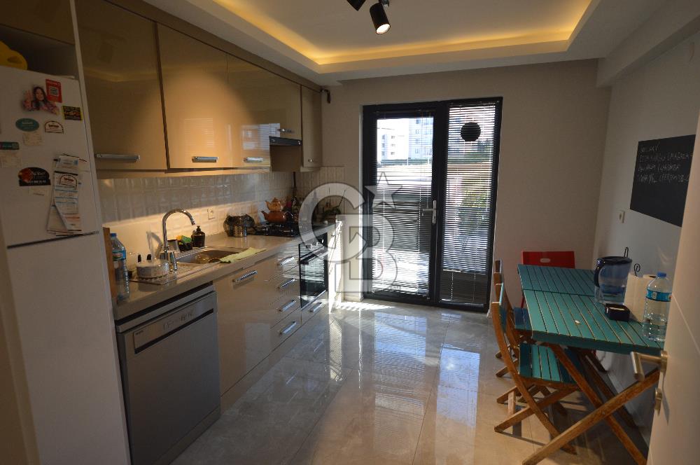 BALAT,CENTRAL BALAT CİVARI TABELA DEĞERİ OLAN SATILIK 2+1 OFİS