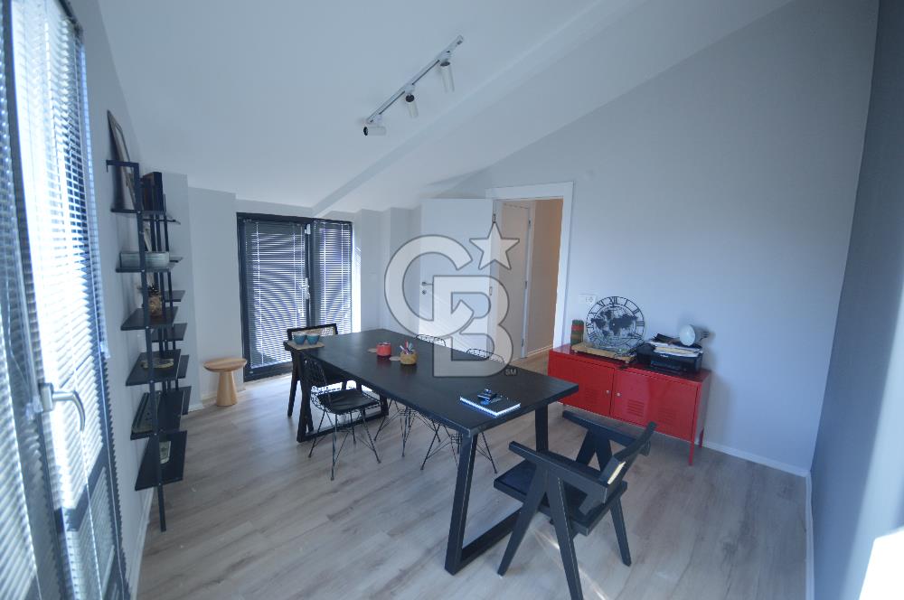 BALAT,CENTRAL BALAT CİVARI TABELA DEĞERİ OLAN SATILIK 2+1 OFİS