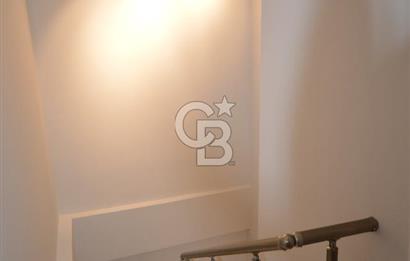 BALAT,CENTRAL BALAT CİVARI TABELA DEĞERİ OLAN SATILIK 2+1 OFİS