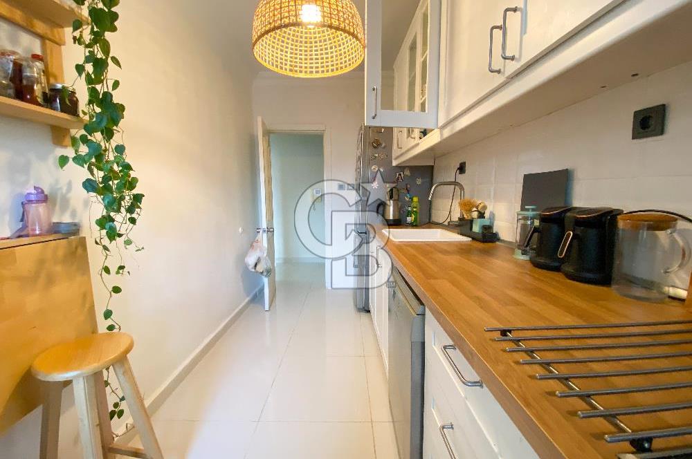 Altayçeşme Saraç Sitesinde Deniz manzaralı satılık 3+1