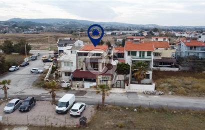 URLA İSKELE'DE DENİZ MANZARALI SATILIK BUTİK OTEL
