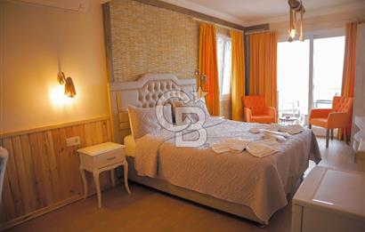 URLA İSKELE'DE DENİZ MANZARALI SATILIK BUTİK OTEL