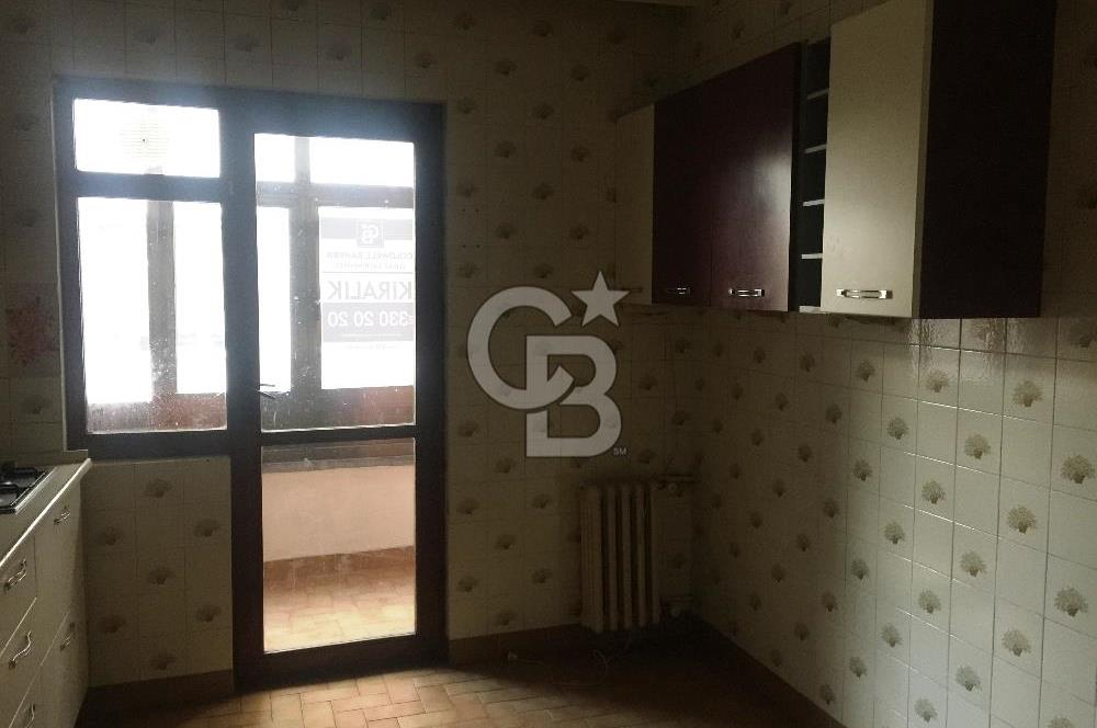 ÇANKAYA ESAT CADDESİNDE KOMBİLİ KİRALIK 3+1