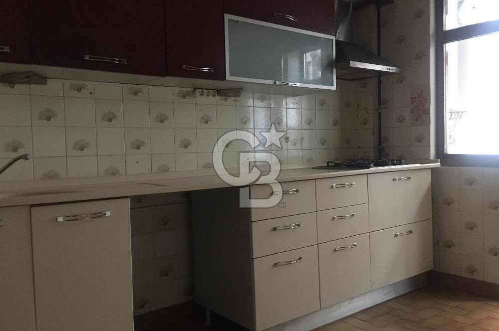 ÇANKAYA ESAT CADDESİNDE KOMBİLİ KİRALIK 3+1