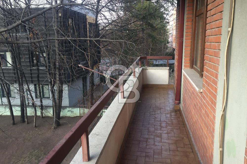 ÇANKAYA ESAT CADDESİNDE KOMBİLİ KİRALIK 3+1