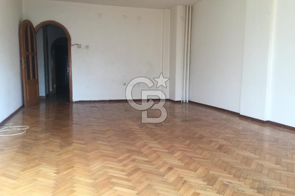 ÇANKAYA ESAT CADDESİNDE KOMBİLİ KİRALIK 3+1