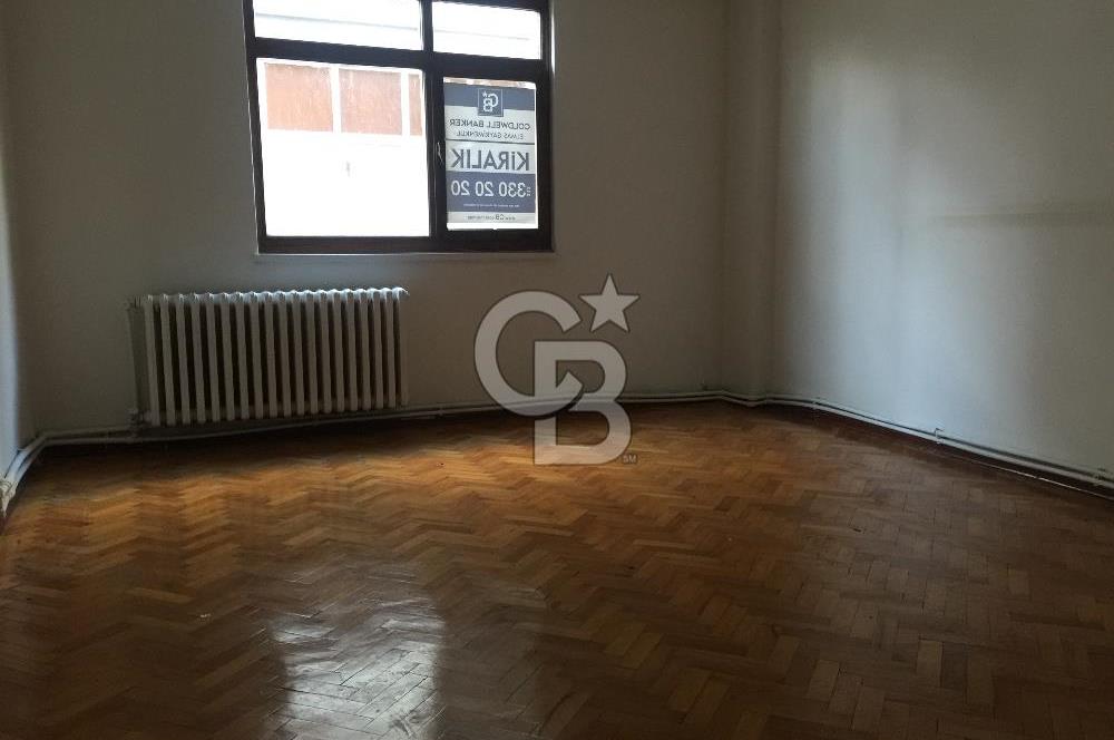 ÇANKAYA ESAT CADDESİNDE KOMBİLİ KİRALIK 3+1