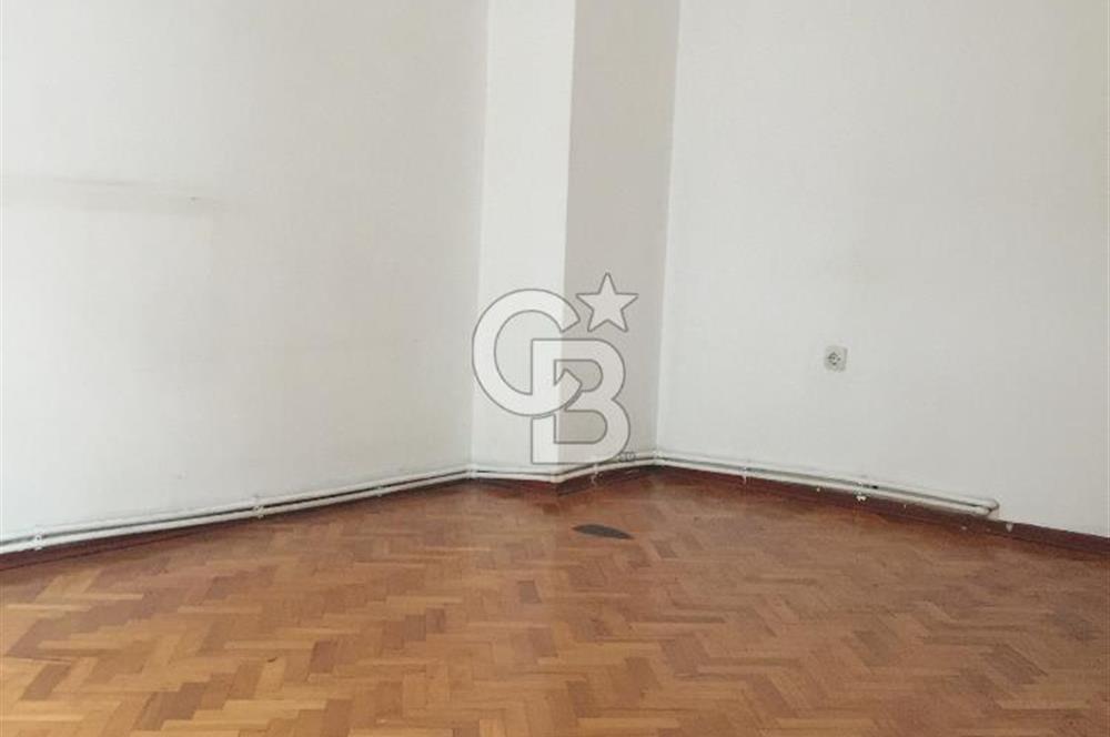 ÇANKAYA ESAT CADDESİNDE KOMBİLİ KİRALIK 3+1