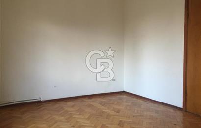 ÇANKAYA ESAT CADDESİNDE KOMBİLİ KİRALIK 3+1