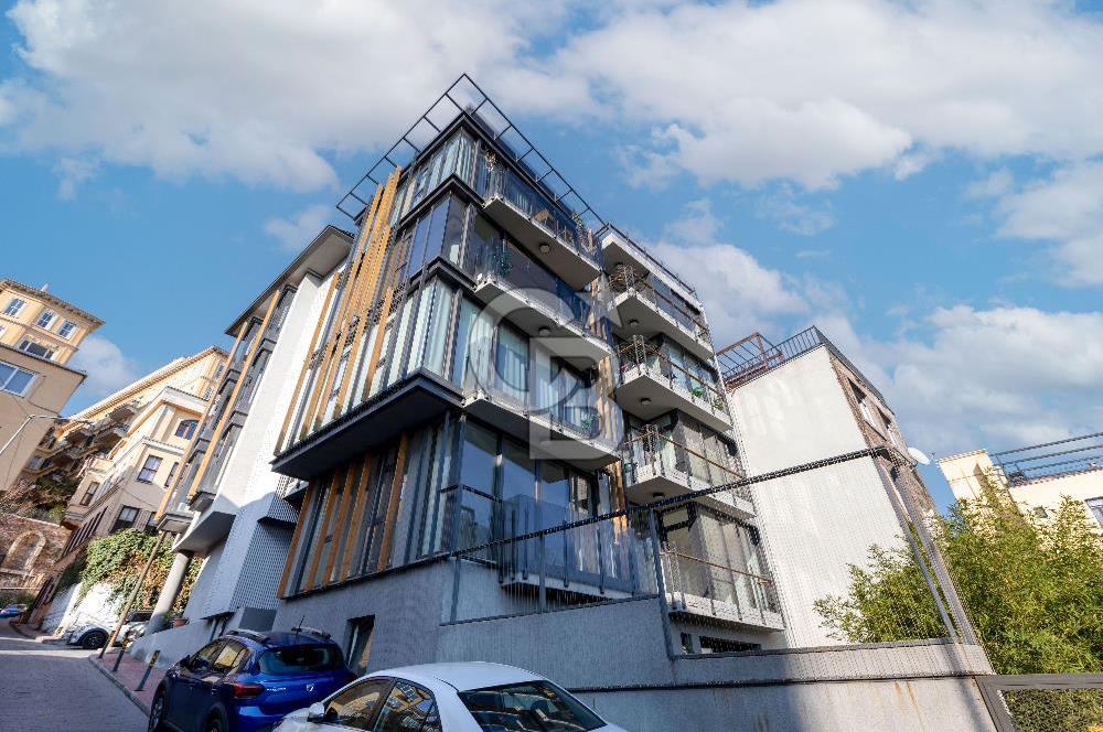 Galata Yeni Bina Natamam Konuta Uygun Dublex İşyeri