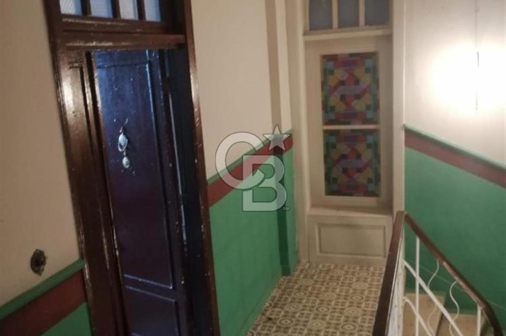 Balat’ta Deniz manzaralı Otele Uygun SATILIK Bina