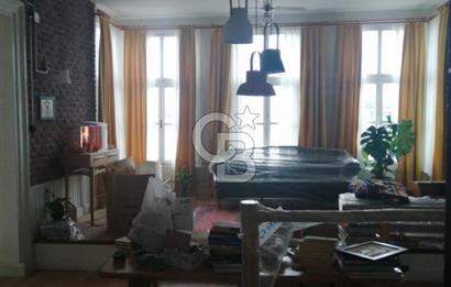 Balat’ta Deniz manzaralı Otele Uygun SATILIK Bina