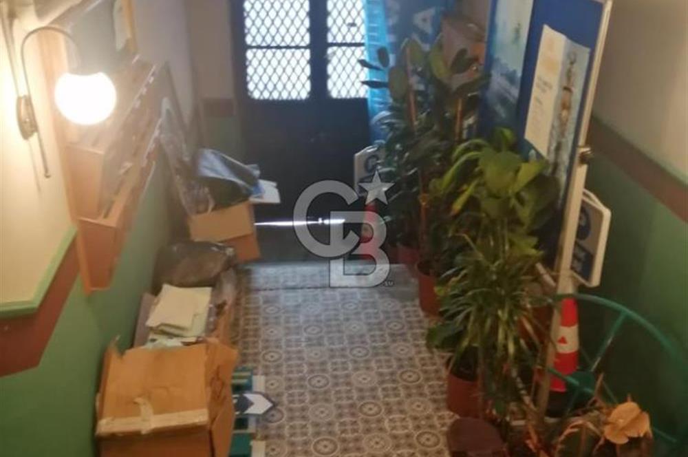 Balat’ta Deniz manzaralı Otele Uygun SATILIK Bina