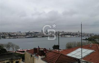 Balat’ta Deniz manzaralı Otele Uygun SATILIK Bina