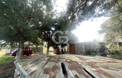 BOZCAADA'DA SATILIK TAŞ EV VE ARAZİ