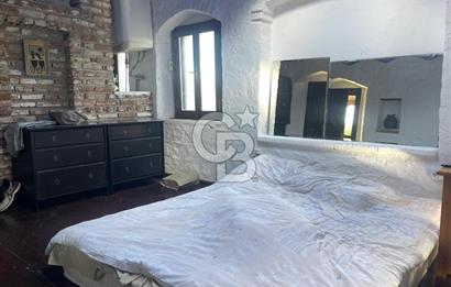 BOZCAADA'DA SATILIK TAŞ EV VE ARAZİ