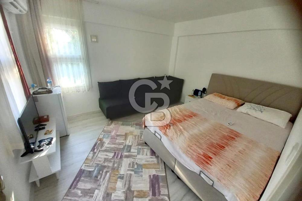 SATILIK GENİŞ BAHÇELİ VİLLA
