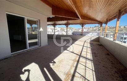 MEYDAN MAHALLESİNDE 5+1 CAM BALKONLU BAĞIMSIZ GİRİŞLİ DUBLEKS