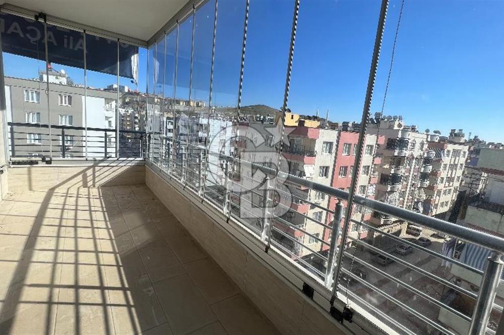 MEYDAN MAHALLESİNDE 5+1 CAM BALKONLU BAĞIMSIZ GİRİŞLİ DUBLEKS