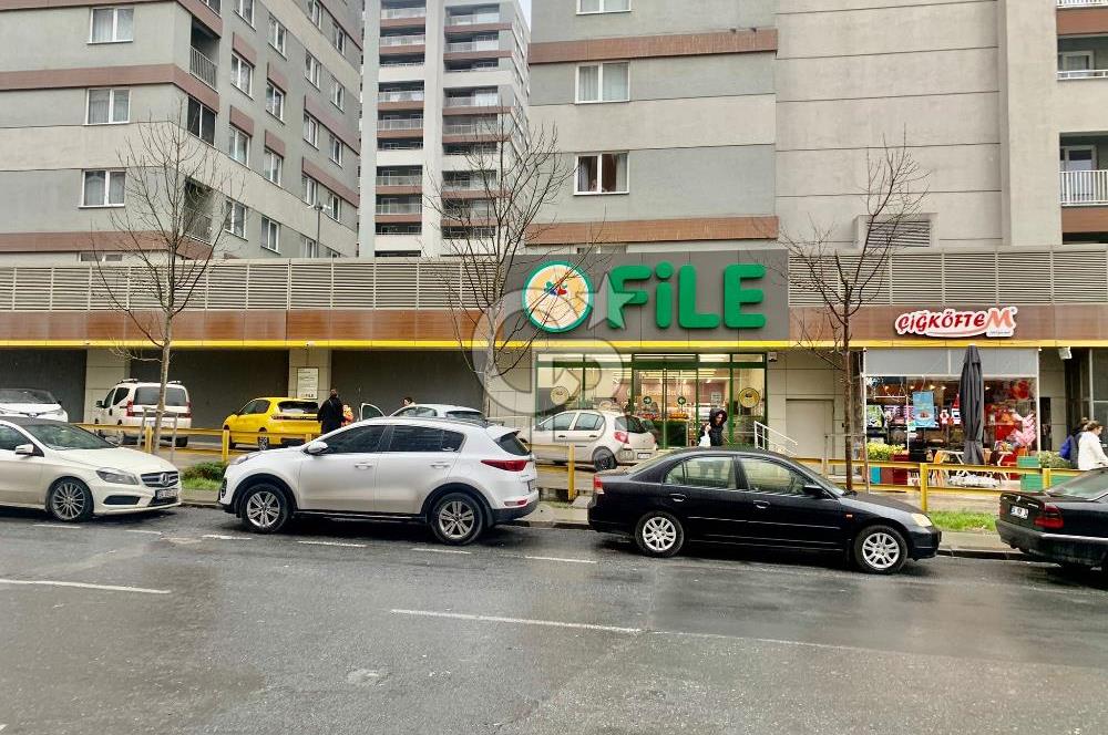 BEYLİKDÜZÜ BARIŞ MAH ÜMİTKENT SİTESİNDE SATILIK 3+1 DAİRE