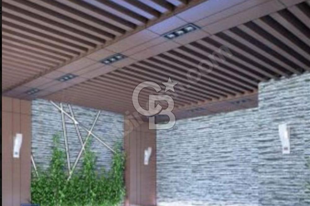 ATAŞEHİR DE SİTE İÇERİSİNDE HAVUZLU OTOPARKLI 2+1 SATILIK DAİRE