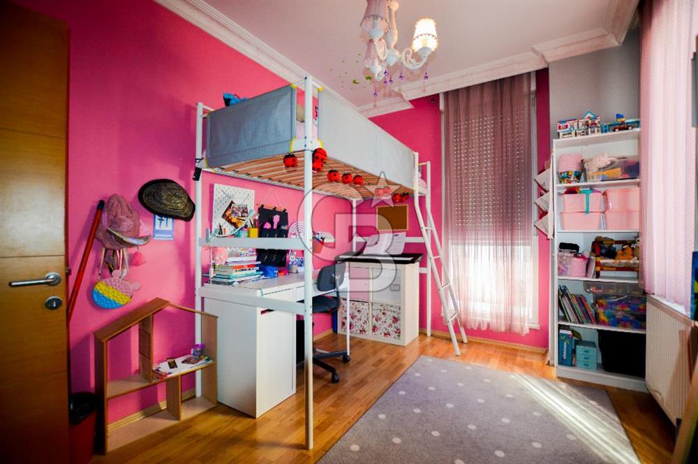 MALTEPEDE METRO VE MARMARAYA YAKIN HAVUZLU GENİŞ 3+1 DAİRE
