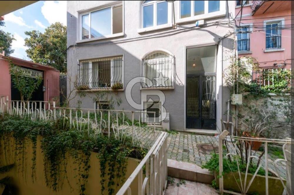 Gümüşsuyu'nda 2,5+1 Geniş Ferah Eşyalı Kiralık Daire Favorilerime Ekle Yazdır