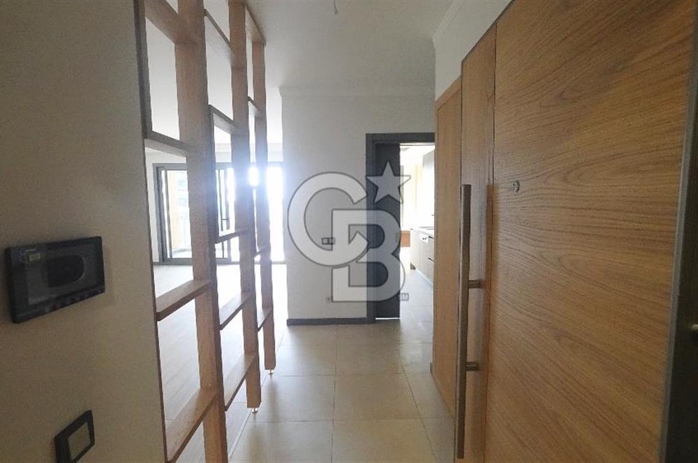 Ataşehir Modern 1 Havuz Cephe Kiralık 3+1 Hazal Muti'den