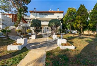 BÜYÜKADA DA SATILIK YALI